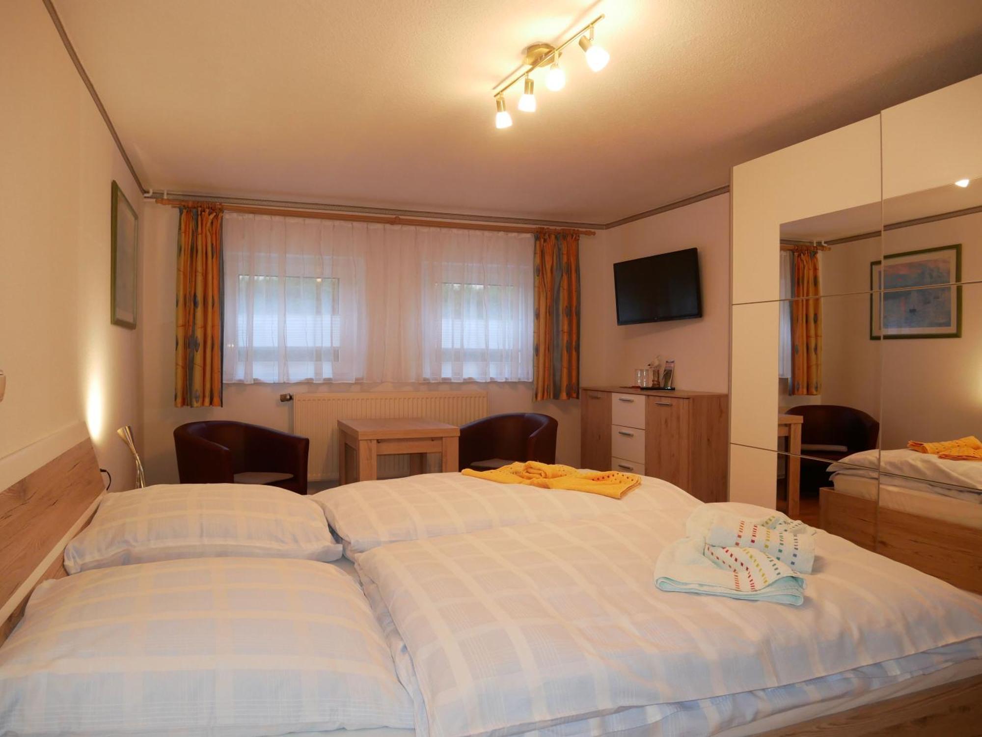 2 Ferienzimmer Inkl Fr & 1 Bungalow, Wlan, Garten, Grill Цинновиц Экстерьер фото